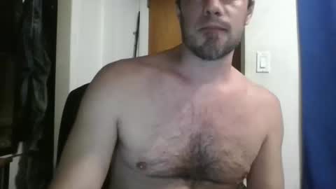 Snapshot of whiteyrm chatting on October 18, 11:37 am whiteyrm online show from October 18, 11:37 am