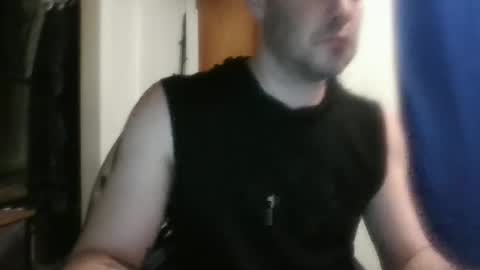 whiteyrm online show from February 1, 10:37 am