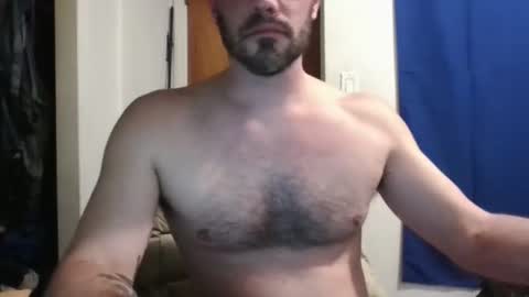 whiteyrm online show from December 7, 11:18 am
