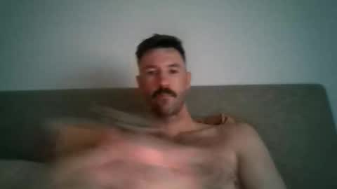 whostheweapon online show from February 1, 10:19 pm