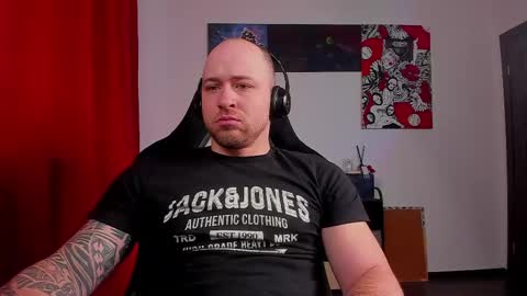 VI online show from April 26, 3:31 pm