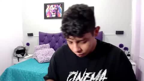 Snapshot of wiilliam_20 chatting on September 18, 5:04 pm wiilliam online show from September 18, 5:04 pm