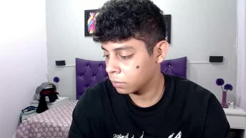 Snapshot of wiilliam_20 chatting on September 24, 2:59 pm wiilliam online show from September 24, 2:59 pm