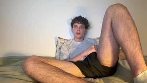 wilddesire18 online show from May 7, 10:32 pm
