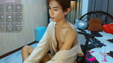 Snapshot of wildesttwinky chatting on December 14, 12:01 pm Arvie Rubio online show from December 14, 12:01 pm