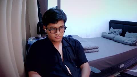 Snapshot of wildynight chatting on December 23, 3:01 pm Wildy online show from December 23, 3:01 pm