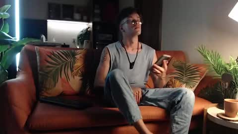 William online show from April 24, 11:34 am