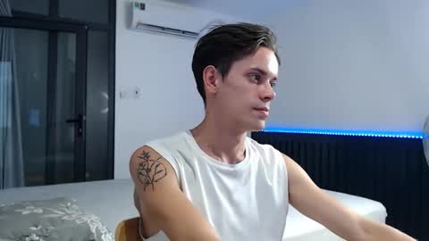 William online show from October 19, 1:43 am