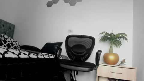 Snapshot of william_parra55 chatting on March 6, 1:05 am William Parra online show from March 6, 1:05 am