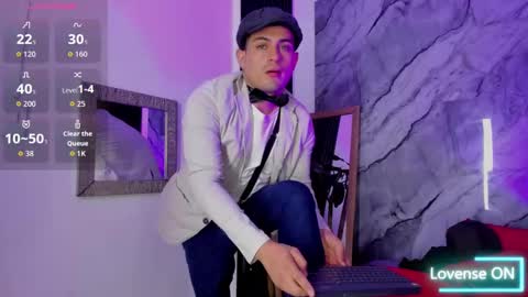 Snapshot of william_steel_ chatting on October 2, 12:09 pm william_steel_ online show from October 2, 12:09 pm