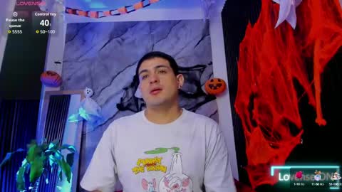 Snapshot of william_steel_ chatting on October 8, 11:47 am william_steel_ online show from October 8, 11:47 am