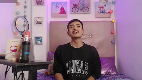 willians__ online show from November 11, 3:22 am