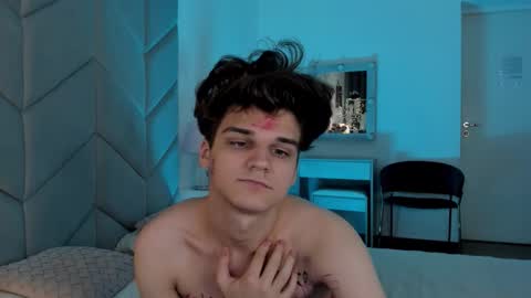 Willie online show from October 19, 11:13 am