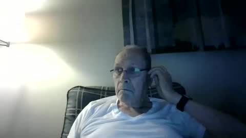Snapshot of willnedoher chatting on October 10, 12:10 pm Willhedoher online show from October 10, 12:10 pm