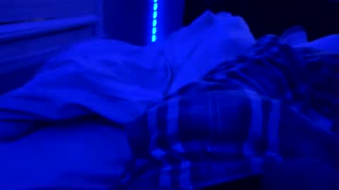 willy83831 online show from January 13, 3:55 am