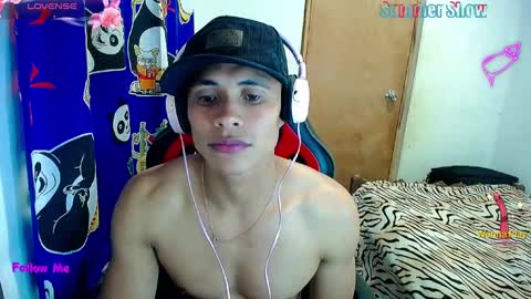 Snapshot of willy_mate chatting on December 31, 4:49 am Willy online show from December 31, 4:49 am