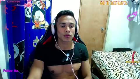 Snapshot of willy_mate chatting on December 29, 4:27 am Willy online show from December 29, 4:27 am