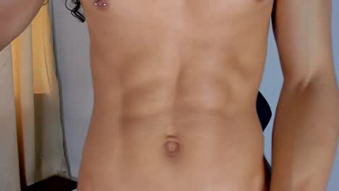 Snapshot of willy_veins chatting on February 20, 6:57 pm willy_veins online show from February 20, 6:57 pm