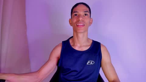 Snapshot of willy_veins chatting on February 24, 12:05 pm willy_veins online show from February 24, 12:05 pm