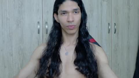 willy_veins online show from April 12, 3:09 am