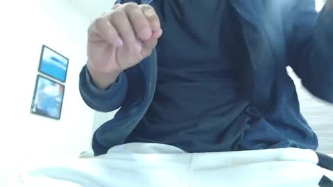 Wiltom online show from December 2, 3:31 am