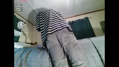 Snapshot of wiltryanything2x chatting on March 3, 2:33 am Will online show from March 3, 2:33 am