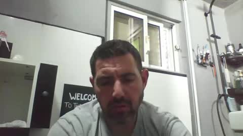 Snapshot of windowpane5 chatting on January 20, 10:26 pm windowpane online show from January 20, 10:26 pm