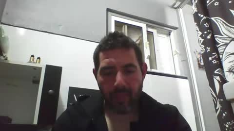Snapshot of windowpane5 chatting on December 9, 11:20 pm windowpane online show from December 9, 11:20 pm