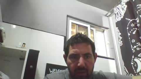 Snapshot of windowpane5 chatting on December 31, 11:53 am windowpane online show from December 31, 11:53 am