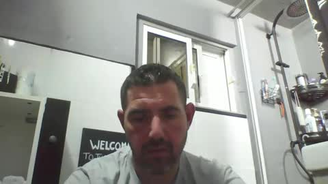 Snapshot of windowpane5 chatting on January 14, 8:04 pm windowpane online show from January 14, 8:04 pm