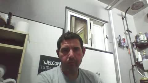 Snapshot of windowpane5 chatting on February 21, 7:43 pm windowpane online show from February 21, 7:43 pm