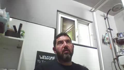 Snapshot of windowpane5 chatting on February 8, 5:08 pm windowpane online show from February 8, 5:08 pm