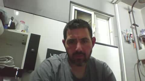 Snapshot of windowpane5 chatting on January 29, 11:35 pm windowpane online show from January 29, 11:35 pm