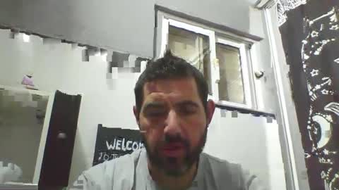 Snapshot of windowpane5 chatting on December 16, 7:54 pm windowpane online show from December 16, 7:54 pm