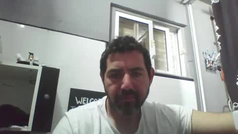 Snapshot of windowpane5 chatting on January 5, 12:31 pm windowpane online show from January 5, 12:31 pm