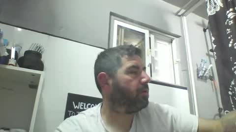 Snapshot of windowpane5 chatting on February 2, 11:51 am windowpane online show from February 2, 11:51 am