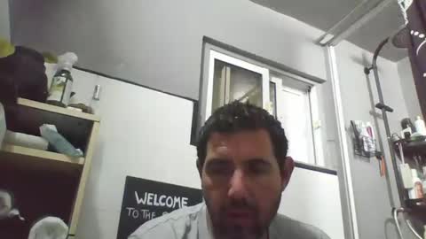 Snapshot of windowpane5 chatting on March 6, 11:09 pm windowpane online show from March 6, 11:09 pm