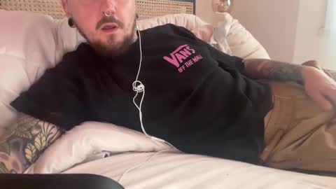 Tatrixx online show from April 28, 1:49 pm