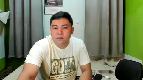 Snapshot of winter_snowxx chatting on February 9, 10:53 am Mel online show from February 9, 10:53 am