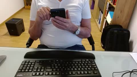 winterfreund99 online show from March 29, 1:55 pm