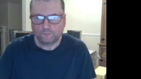Snapshot of wobble444 chatting on January 24, 12:52 am wobble444 online show from January 24, 12:52 am