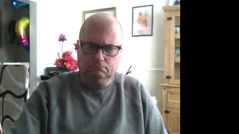 Snapshot of wobble444 chatting on September 22, 9:53 am wobble444 online show from September 22, 9:53 am