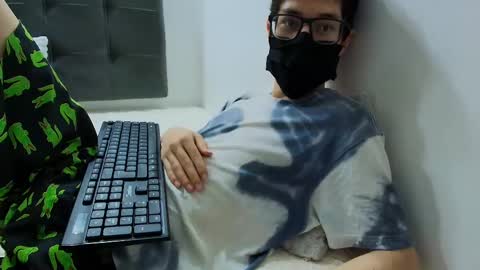  W O L F  online show from February 18, 11:33 am