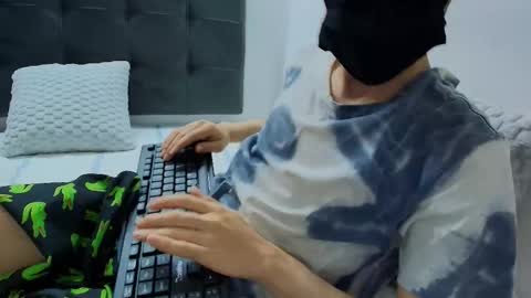  W O L F  online show from February 17, 11:13 am