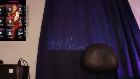  W O L F  online show from October 18, 2:00 pm