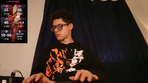 Snapshot of wolfan_sky chatting on October 2, 12:09 pm W O L F online show from October 2, 12:09 pm