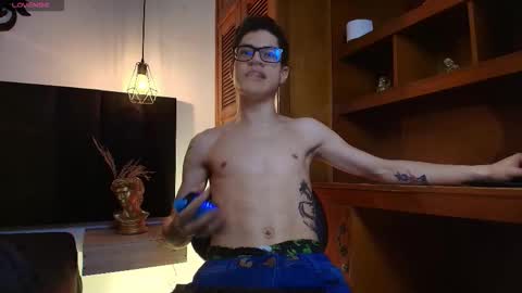  W O L F  online show from March 16, 11:25 am