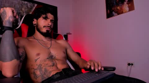 wolferatus online show from April 10, 11:12 pm