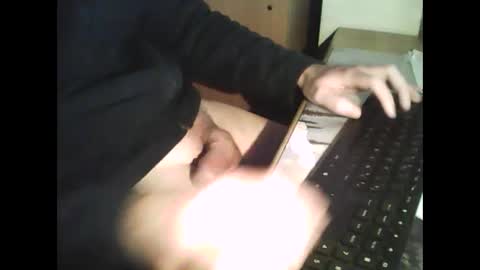 wolfie_2910 online show from December 28, 11:30 am