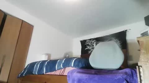 wolfman79 online show from June 11, 10:46 am